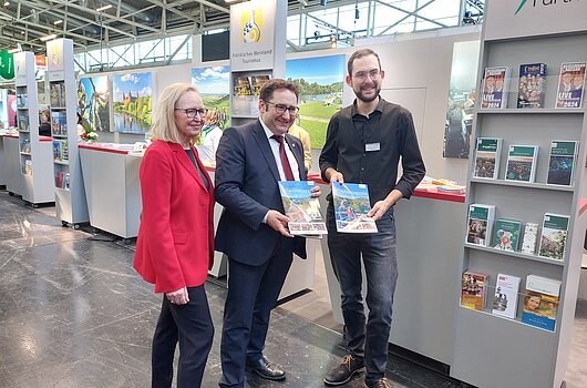 Gespräche am Franken-Stand bei der Messe f.re.e (München, 2024)