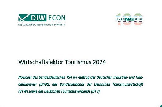 Titelblatt einer Studie mit dem Titel „Wirtschaftsfaktor Tourismus 2024“ und Logos von DIW Econ und 100 Jahre DIW Berlin.