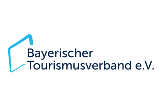 Logo des Bayerischen Tourismusverbands e. V. mit stilisiertem blauen Rahmen und Schriftzug