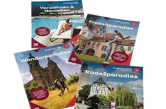 Angebotsbroschüren 2026 Vier Broschüren zu Freizeitangeboten 2026 mit Bildern zu Wellness, Familie, Wandern und Radfahren in Franken.