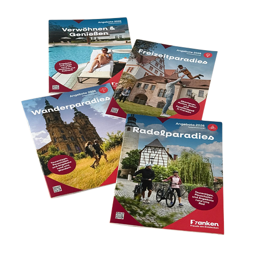 Angebotsbroschüren 2026 Vier Broschüren zu Freizeitangeboten 2026 mit Bildern zu Wellness, Familie, Wandern und Radfahren in Franken.