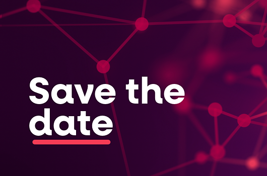 Terminvormerkung Text „Save the date“ vor dunkelrotem Hintergrund mit vernetzten Punkten und Linien in Rot- und Pinktönen.
